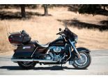 Lire la suite à propos de l’article Harley Davidson Electra Glide Ultra 110th Anniversary Ed. FLHTK-AN