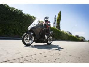 honda-integra-mi-moto-mi-scooter_fi_25298-2