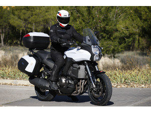 You are currently viewing Kawasaki Versys 1000 : la trail d’Akashi