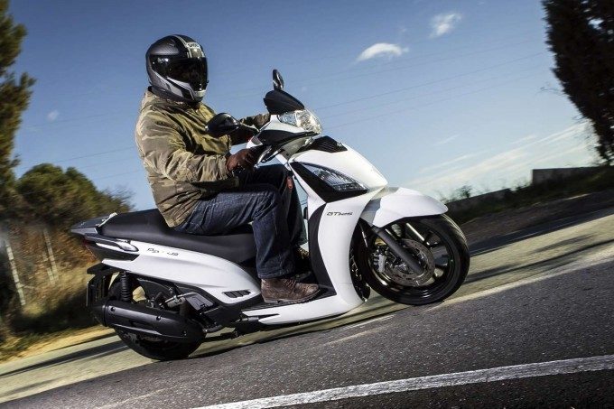You are currently viewing KYMCO People GTI 125 : rébellion à bord