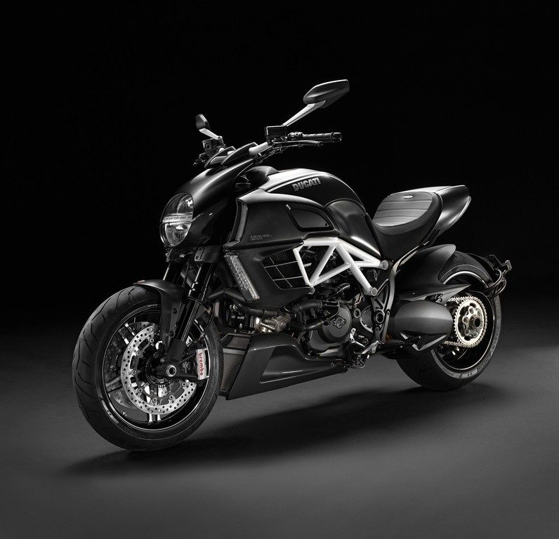 nouvelle-ducati-diavel-amg_hd_8369548-1