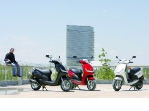 Lire la suite à propos de l’article Essais avec ‘maxi scooter’