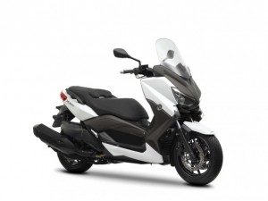 yamaha-x-max-400-un-nouveau-scooter-tres-attendu-y_fi_36921-2